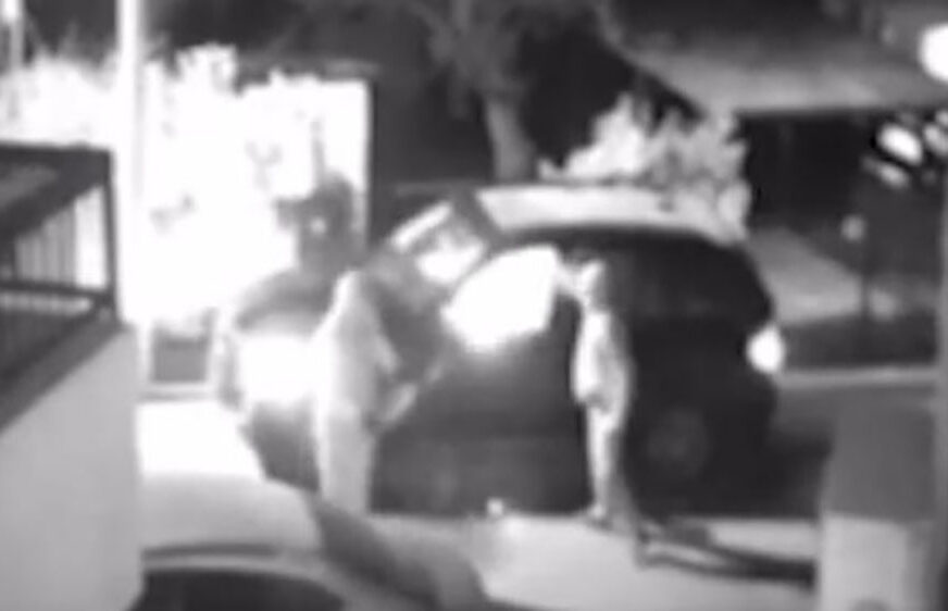 USRED NOĆI ZAPALILI "BMW" Vlasnica je supruga poznatog švercera droge i tekstila iz Novog Pazara