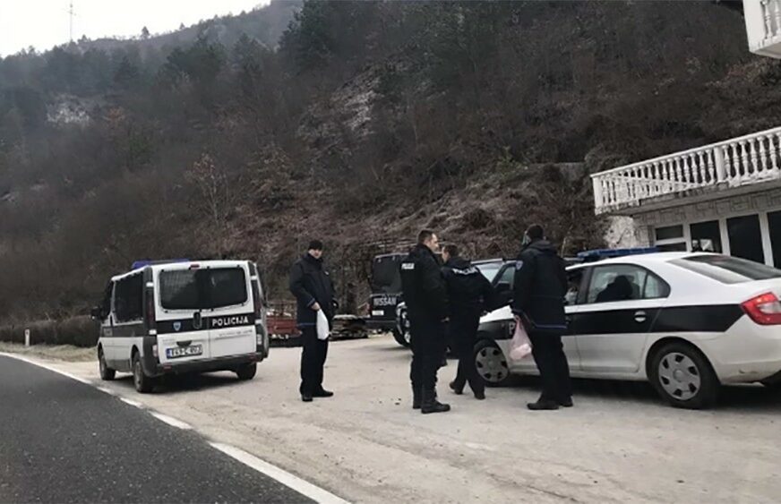 REZIME POTRAGE ZA VIŠESTRUKIM UBICOM Nakon ubistva Gačića oglasila se Federalna uprava policije