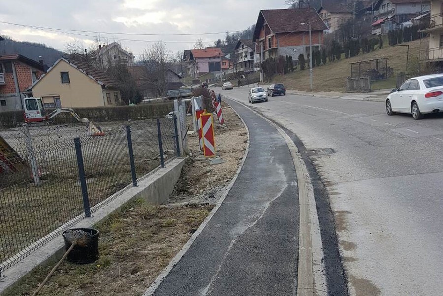 "Jačanje mjesnih zajednica": Inicijativa za nastavak trotoara u Saračici