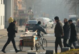Ko je kriv za SIROMAŠTVO u BiH: Građani kažu korupcija i politička kontrola ekonomije