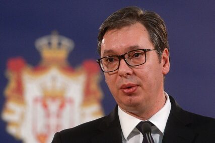 “MORAMO OSTATI SMIRENI, STRAHUJEM ZA SRBE” Vučić ističe da je Haradinajeva ostavka politički trik