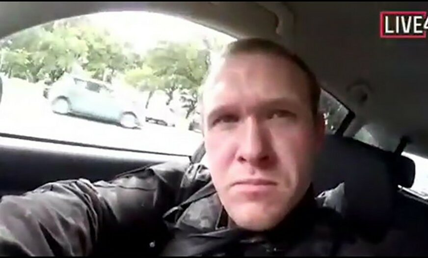 “PLAŠIMO SE DESNIČARSKOG CIRKUSA” Terorista Brenton Tarant želi da se brani sam, odrekao se advokata