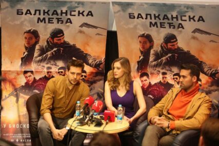 „BALKANSKA MEĐA“ PRED BANJALUČKOM PUBLIKOM Glumačka ekipa o utiscima i snimanju filma o NATO bombardovanju Srbije i Kosmetu