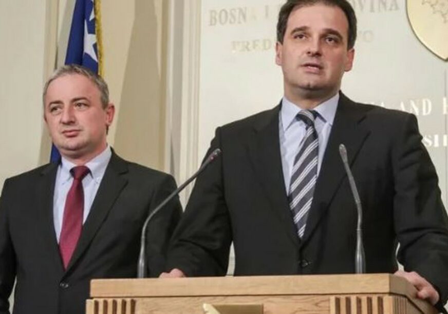 “ZVANIČNI POZIV DOBILI SMO JUTROS“ Borenović i Govedarica traže pomjeranje termina sastanka sa SNSD  