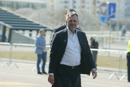 PENALI ZBOG KAŠNJENJA RADOVA Radojičić: Očekujem da Zeleni most bude gotov do juna
