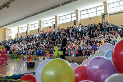 Na "Igrama bez granica" u Prnjavoru učestvovalo 470 mališana