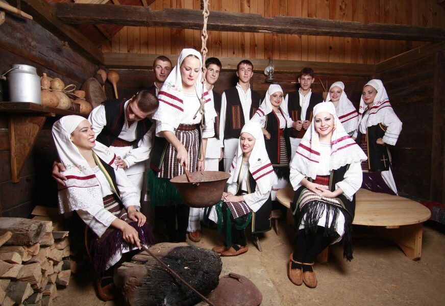 Čuvari tradicije i običaja: "Banjalučki etno dani" dočekuju 400 učesnika