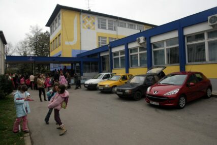 SVAKI KONKURS PROGUTA 1.200 KM Banjaluka ima problema sa imenovanjem predstavnika u školskim odborima