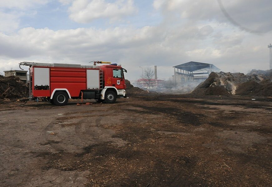 NOVI POŽAR U "INCELU" Banjalučki vatrogasci gasili vatru u napuštenoj zgradi