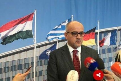 PROVOKACIJA Crnogorski ministar podržao Prištinu: Dijalog da se završi SRPSKIM PRIZNAVANJEM KOSOVA