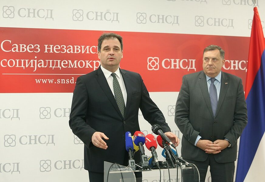 „STIGLE GA VLASTITE RIJEČI“ Govedarica pita Dodika zašto je dozvolio vježbu na Manjači