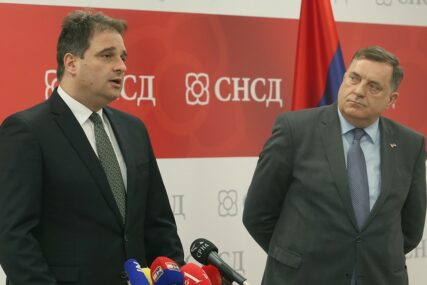 Govedarica optužio Dodika "Glasao je za Vens-Ovenov plan, sada BiH vodi u NATO"