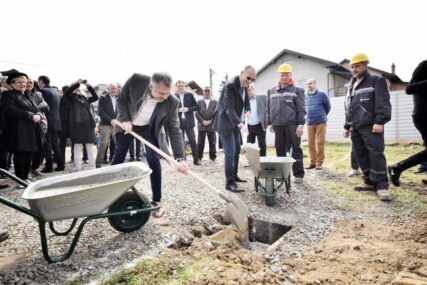 Položen kamen temeljac za gradnju ambulante na Petrićevcu