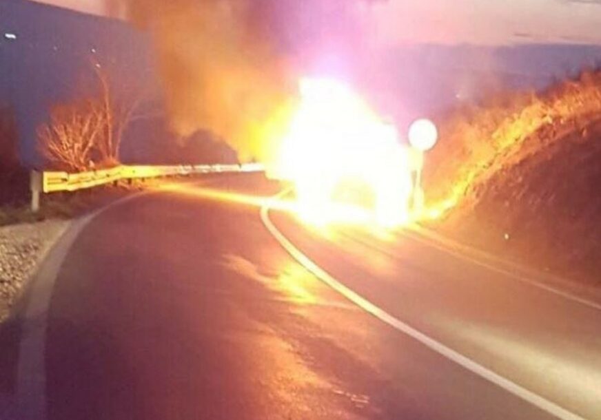 BUKTINJA NA PUTU Zapalio se automobil kod Mostara, u njemu bila trudnica