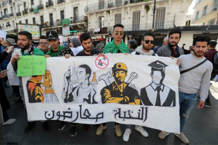 DEMONSTRACIJE U ALŽIRU Novi protest usmjeren na politički sistem