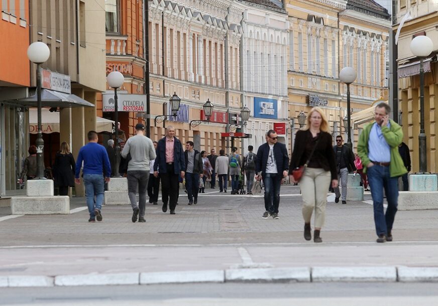 Šoping vikend u centru grada: "Divan dan" donosi popuste u trgovinama  i kafićima
