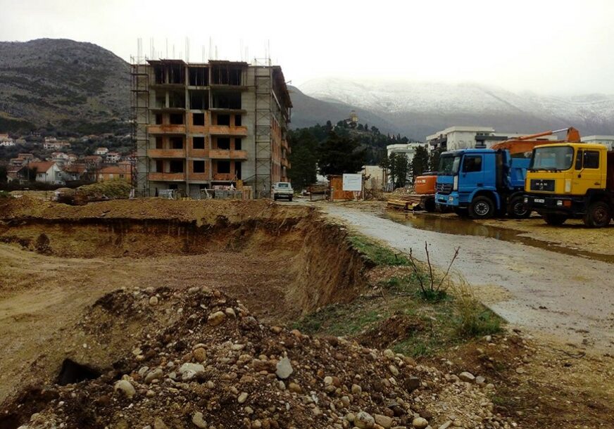 Trebinje: Počela gradnja stanova za mlade bračne parove