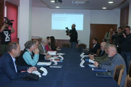 Komisije za Srebrenicu i Sarajevo rade PUNOM PAROM: Međunarodni istražioci uskoro opet u Banjaluci