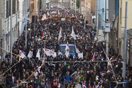 MARŠ PROTIV RASIZMA Više desetina hiljada demonstranata u Milanu