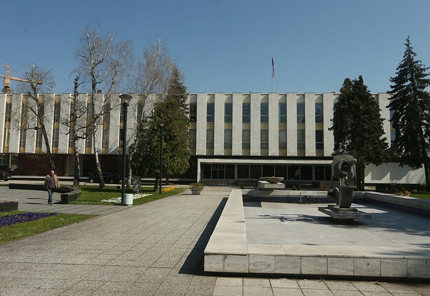 SRPSKAINFO SAZNAJE Predložen zakon o formiranju VSTS Srpske, stupa na snagu godinu dana nakon usvajanja