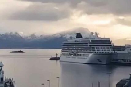 ZAVRŠENO PAKLENO PUTOVANJE Nakon drame na moru kruzer stigao u norvešku luku (VIDEO)