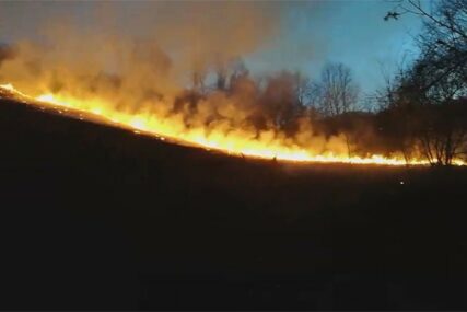 Policija i vatrogasci imali pune ruke posla: Za mjesec dana 89 požara na području Banjaluke
