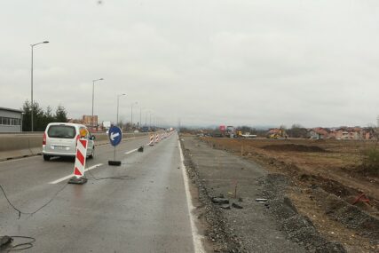 ZABRANA PROLASKA Vozite pažljivije na magistralnom putu kroz Zalužane (FOTO)