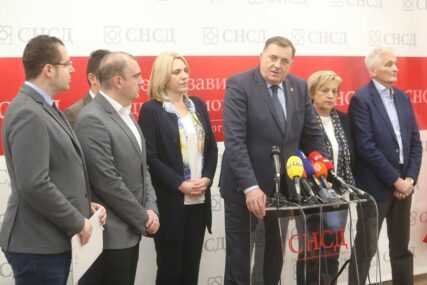 SNSD SLAVI 23. ROĐENDAN Dodik: Republika Srpska je epicentar našeg djelovanja