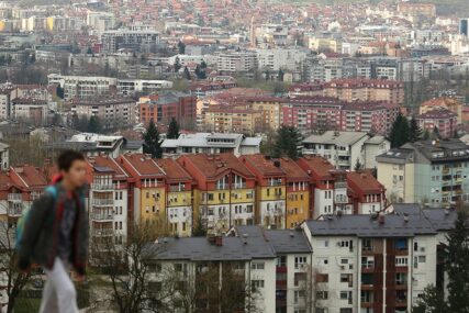 VIŠE STAMBENIH JEDINICA NEGO DOMAĆINSTAVA Svaki četvrti stan u Srpskoj zjapi prazan
