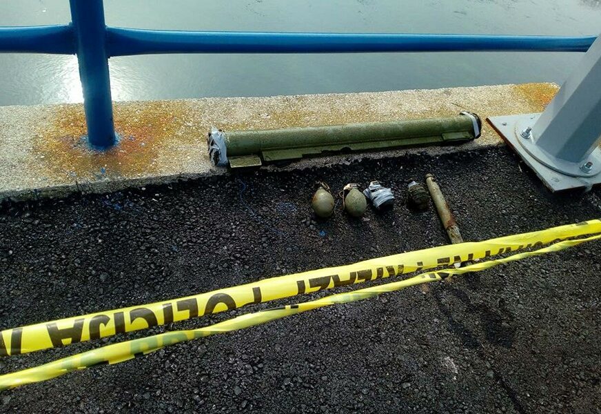 Drama kod Šamca: Bacio tri bombe na lokal, pa uzeo "zolju"