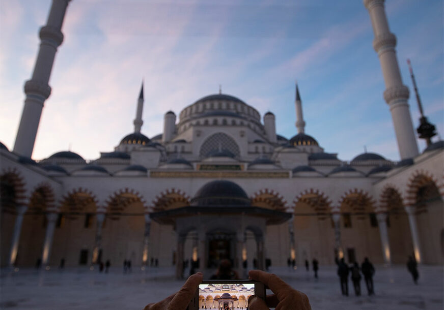 IMPOZANTAN KOMPLEKS Otvorena najveća džamija u Turskoj