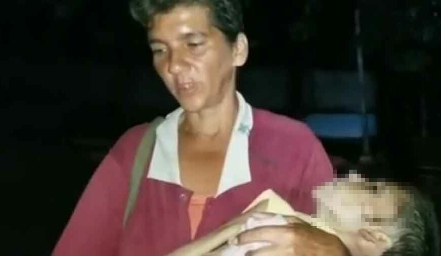 SAV UŽAS VENECUELE Majka nosi MRTVU KĆERKU nakon što je zbog nestanka struje zatvorena bolnica