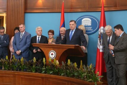 PREDIZBORNE VARKE Partije u vlasti Srpske za tri godine ispunile 17 od 149 obećanja koja su dali građanima