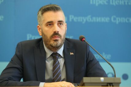 "NEMA OPASNOSTI ZA DIPLOME IZ RS" Rajčević hitno razgovarao sa hrvatskom ministarkom
