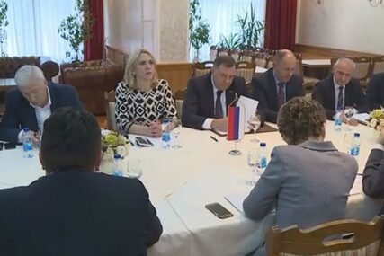 „POLITIKA JE VAŽNA“ Dodik potvrdio da je šest vladajućih stranaka usaglasilo rad do 2022.