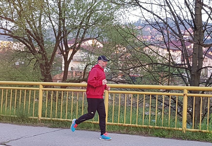 PROMOVIŠE ZDRAV ŽIVOT I ministar Šeranić se priprema za polumaraton (FOTO)