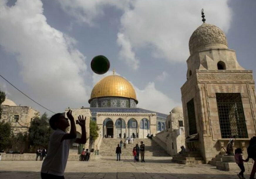 Čuvena džamija u Jerusalimu gorjela U ISTO VRIJEME kad i Notr Dam (VIDEO)