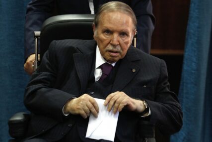 Predsjednik Alžira podnio ostavku