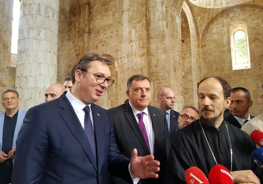 "VELIKI NACIONALNI ZNAČAJ ZA SRBE"  Vučić i Dodik obećali skori završetak obnove hrama