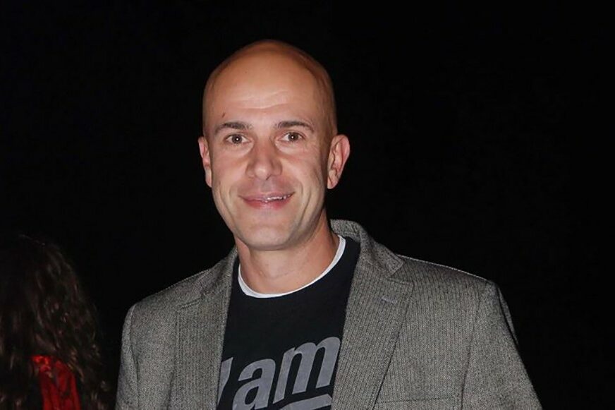KRIJE JE OD OČIJU JAVNOSTI Doktora Filguda zna cijeli region, a ovako izgleda njegova supruga (FOTO)