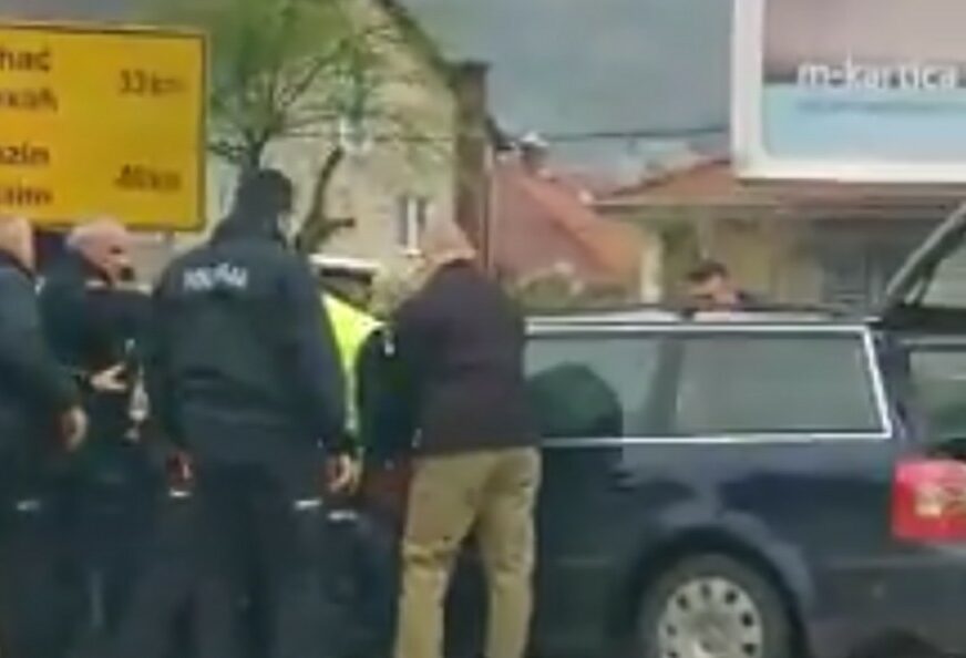 DOSJETLJIVI PROLAZNICI ZABILJEŽILI TRENUTAK Ovako je izgledalo hapšenje krijumčara migranata (VIDEO)