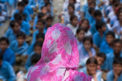 UŽAS U INDIJI 20 učenika se ubilo, djevojčica se ŽIVA ZAPALILA, a razlog je NEVJEROVATAN