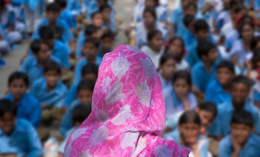 UŽAS U INDIJI 20 učenika se ubilo, djevojčica se ŽIVA ZAPALILA, a razlog je NEVJEROVATAN