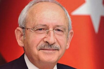 OBEZBJEĐENJE GA SPASLO Napadnut lider glavne opozicione partije u Turskoj