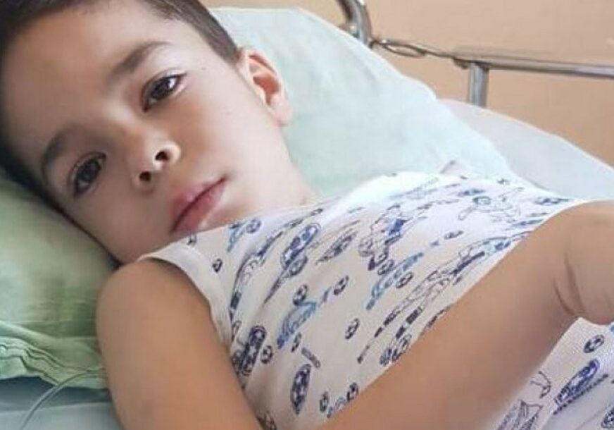 MAKOVA BITKA ZA ŽIVOT Dječak obolio od rijetkog i agresivnog karcinoma, potrebna pomoć za liječenje