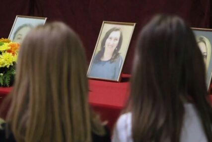 MUK I TUGA U školi neutješni zbog POGIBIJE ČETIRI RADNICE, otvorena Knjiga žalosti (FOTO)
