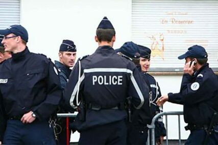 KRIJUMČARENJE MIGRANATA U FRANCUSKOJ Policija u kamionu pronašla 30 Pakistanaca