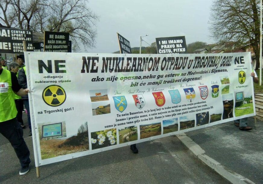 PROTESTI U DVORU Borba protiv odlagališta nuklearnog otpada na Trgovskoj gori