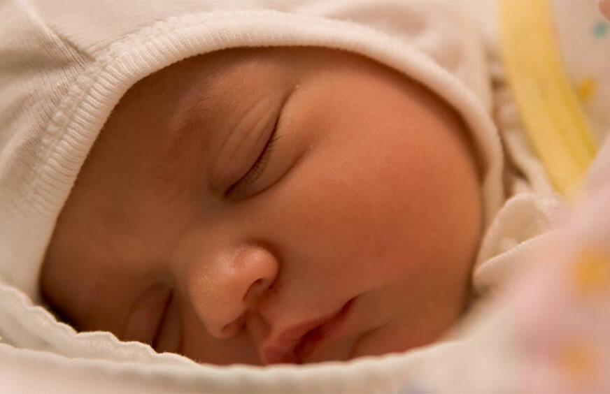 MEDICINSKO ČUDO Majci utvrđena moždana smrt, a beba rođena 117 dana kasnije