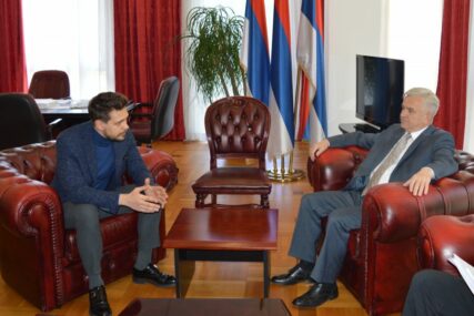 POZNATI SRPSKI GLUMAC U NSRS Čubrilović ugostio Bikovića, najavljena i nova saradnja